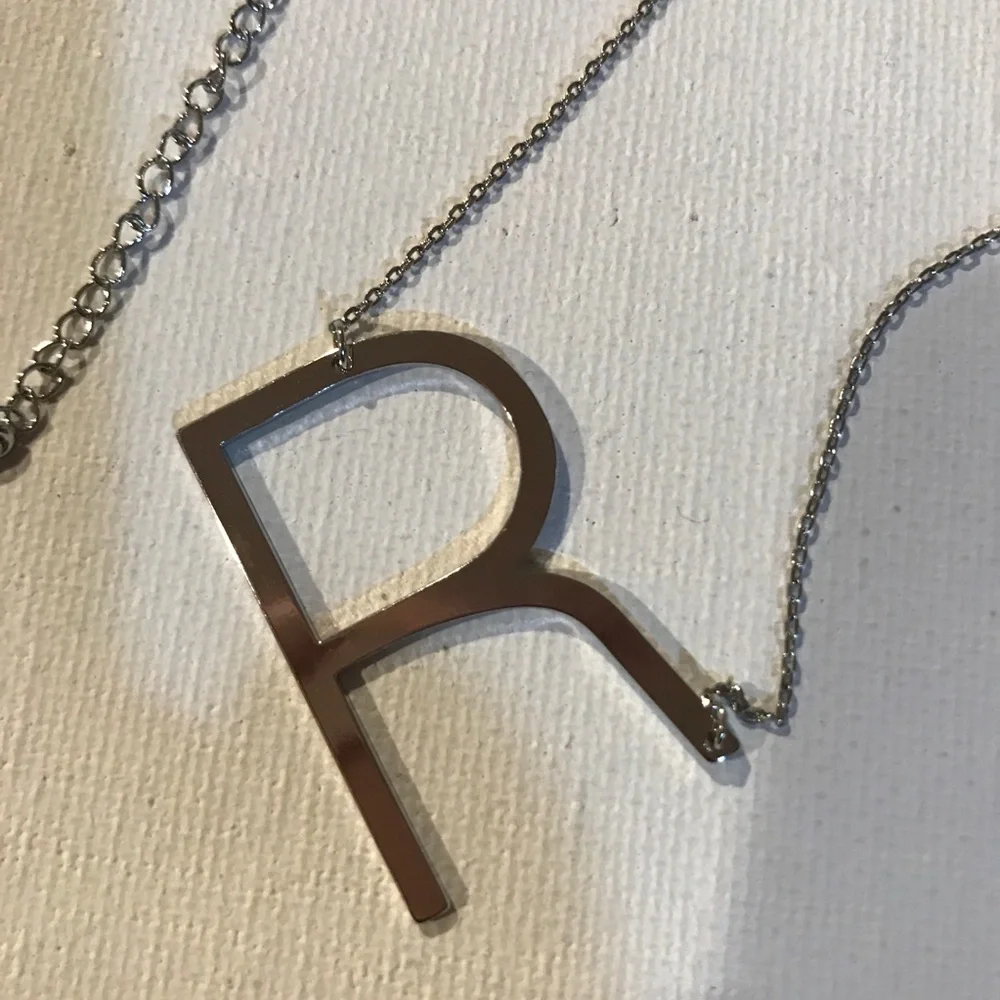 🟣🟣💍Slimline Initial Necklaces